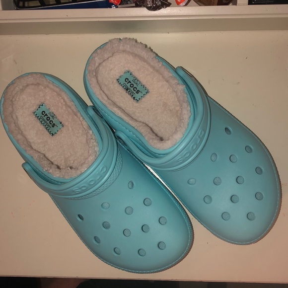teal lined crocs